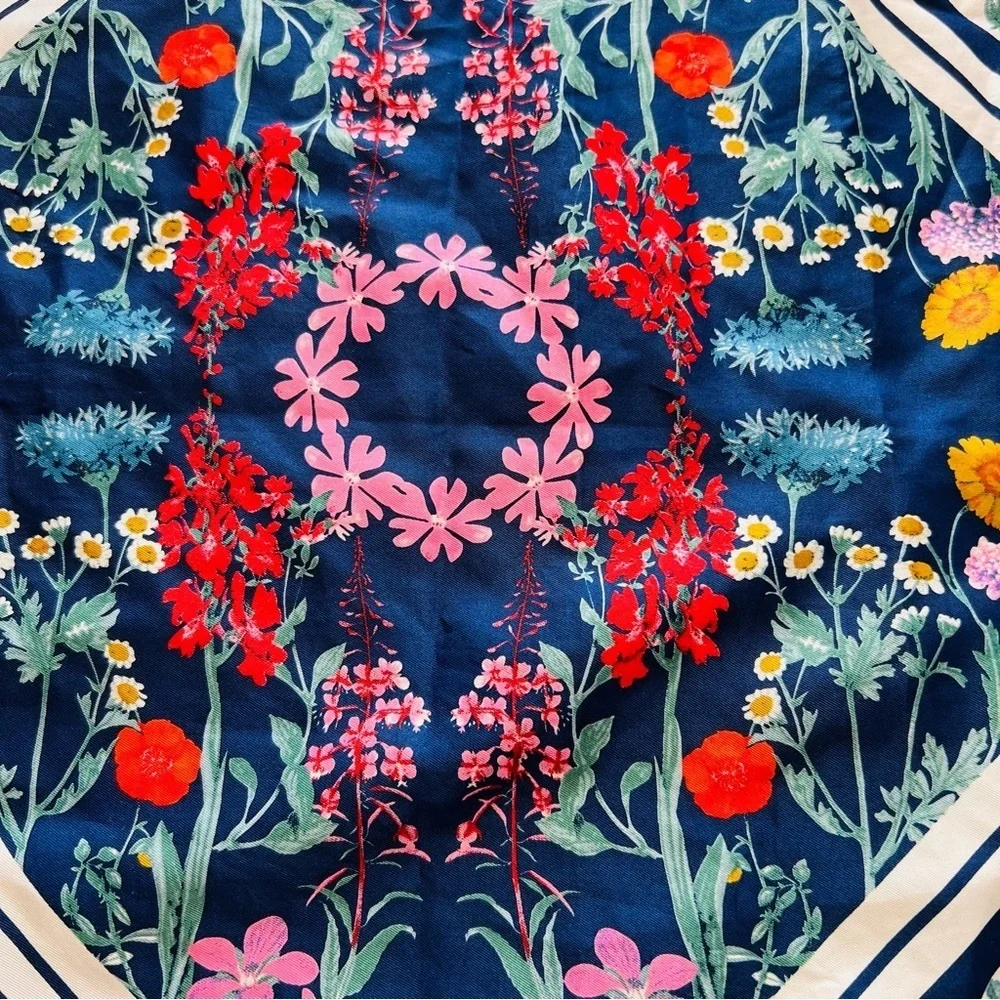 Floral Print Square Scarf – 21”x21” – Blue & Cream Botanical Pattern